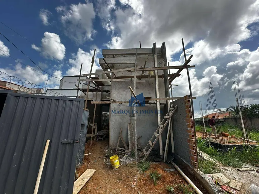 Foto 2 de Casa com 3 quartos à venda, 174m2 em Jardim Paraná, Ariquemes - RO