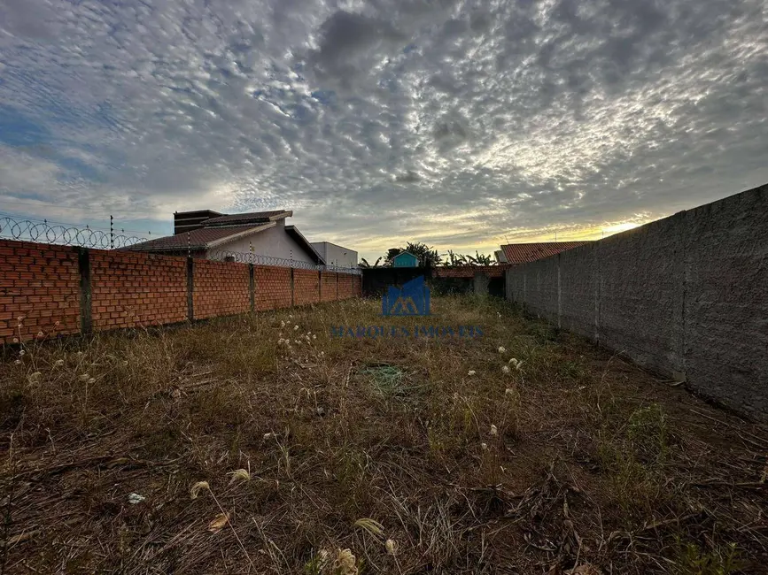 Foto 1 de Terreno / Lote à venda, 318m2 em Jardim Paraná, Ariquemes - RO