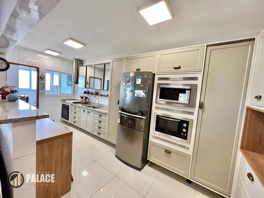 Foto 9 de Apartamento com 3 quartos à venda, 160m2 em Praia Grande - SP