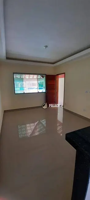 Casa com 2 quartos à venda, 125m2 em Praia Grande - SP - imagem 3 Foto 3 de Casa com 2 quartos à venda, 125m2 em Praia Grande - SP