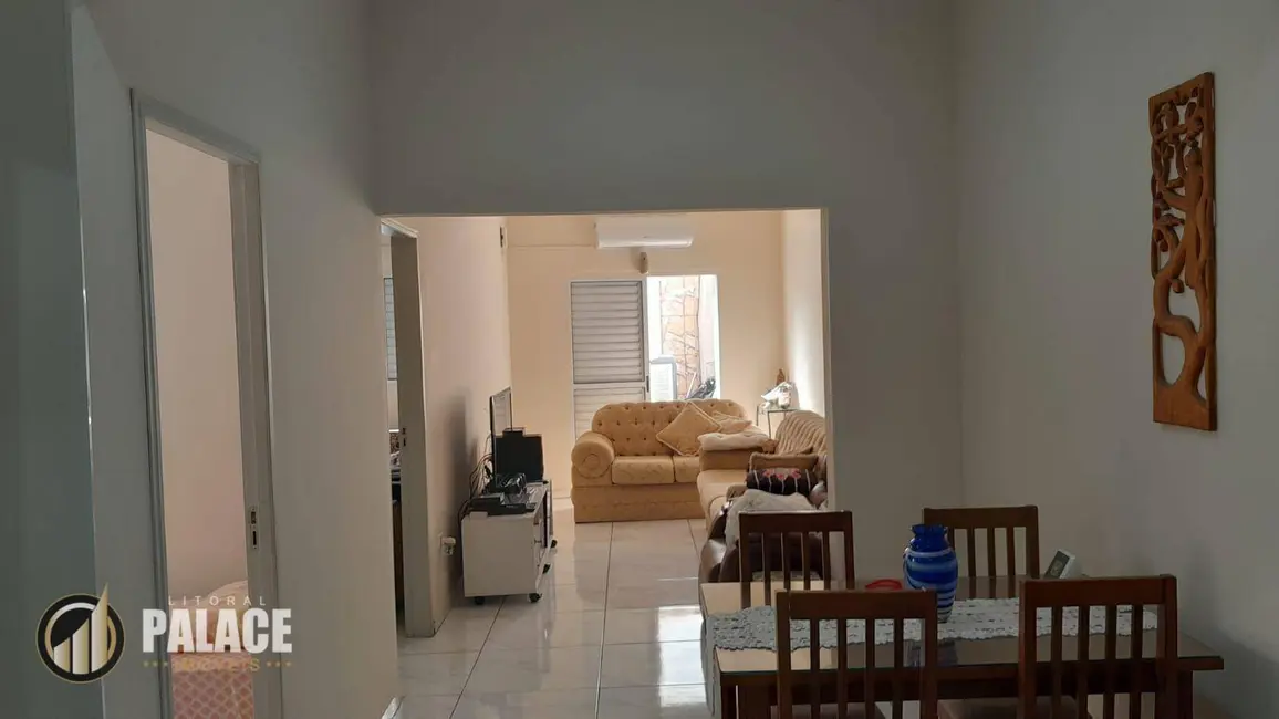 Foto 1 de Casa com 2 quartos à venda, 105m2 em Praia Grande - SP