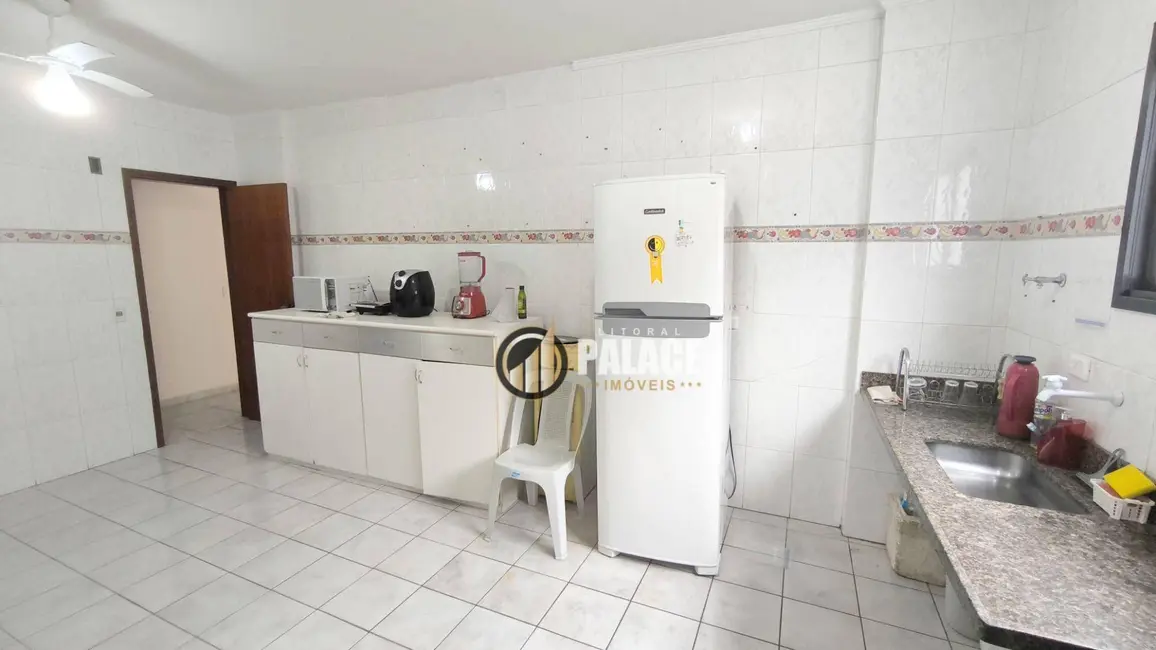 Foto 8 de Apartamento com 3 quartos à venda, 160m2 em Praia Grande - SP