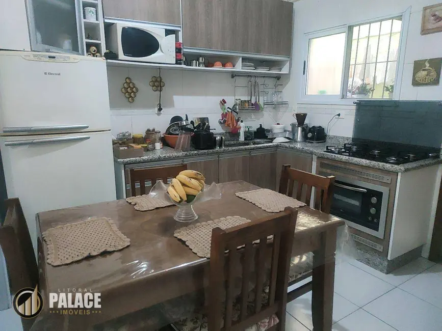 Sobrado com 2 quartos à venda, 80m2 em Praia Grande - SP - imagem 4 Foto 4 de Sobrado com 2 quartos à venda, 80m2 em Praia Grande - SP