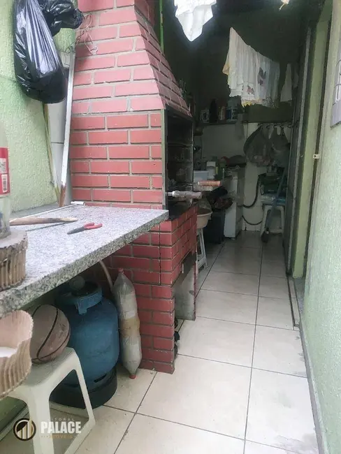 Sobrado com 2 quartos à venda, 80m2 em Praia Grande - SP - imagem 8 Foto 8 de Sobrado com 2 quartos à venda, 80m2 em Praia Grande - SP