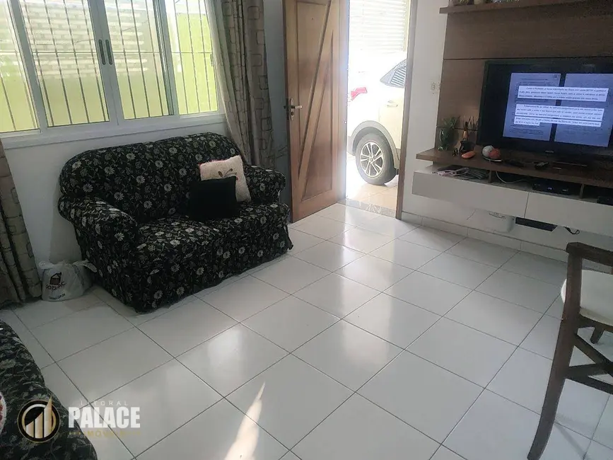 Sobrado com 2 quartos à venda, 80m2 em Praia Grande - SP - imagem 3 Foto 3 de Sobrado com 2 quartos à venda, 80m2 em Praia Grande - SP