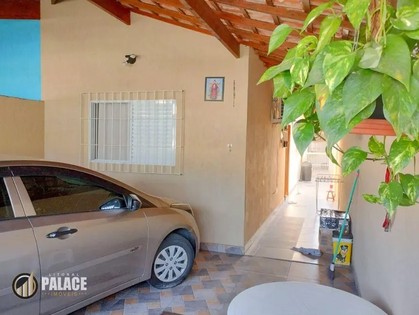 Foto 4 de Casa com 2 quartos à venda, 125m2 em Praia Grande - SP