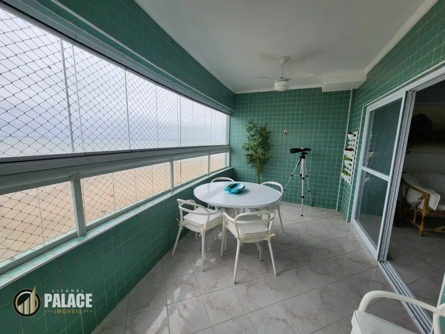 Foto 3 de Apartamento com 3 quartos à venda, 180m2 em Praia Grande - SP