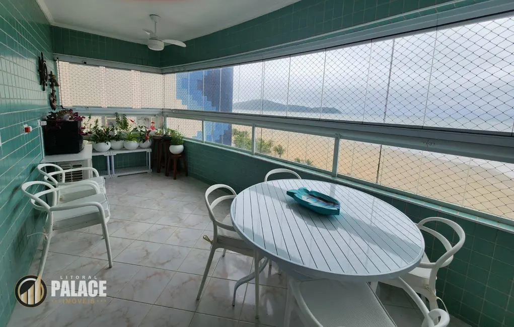 Foto 2 de Apartamento com 3 quartos à venda, 180m2 em Praia Grande - SP