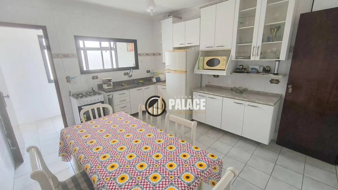 Foto 6 de Apartamento com 3 quartos à venda, 170m2 em Praia Grande - SP