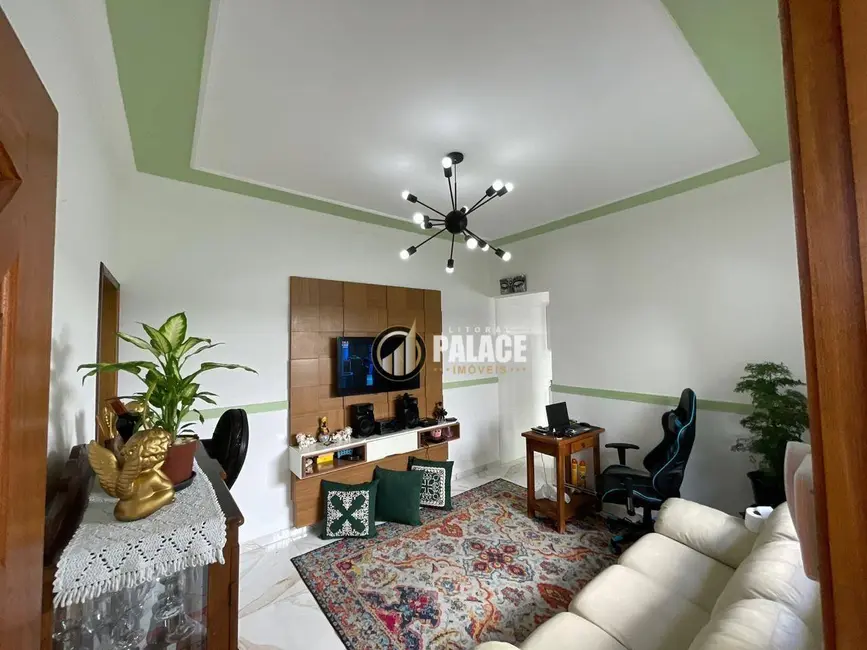 Foto 8 de Casa com 2 quartos à venda, 130m2 em Maracanã, Praia Grande - SP