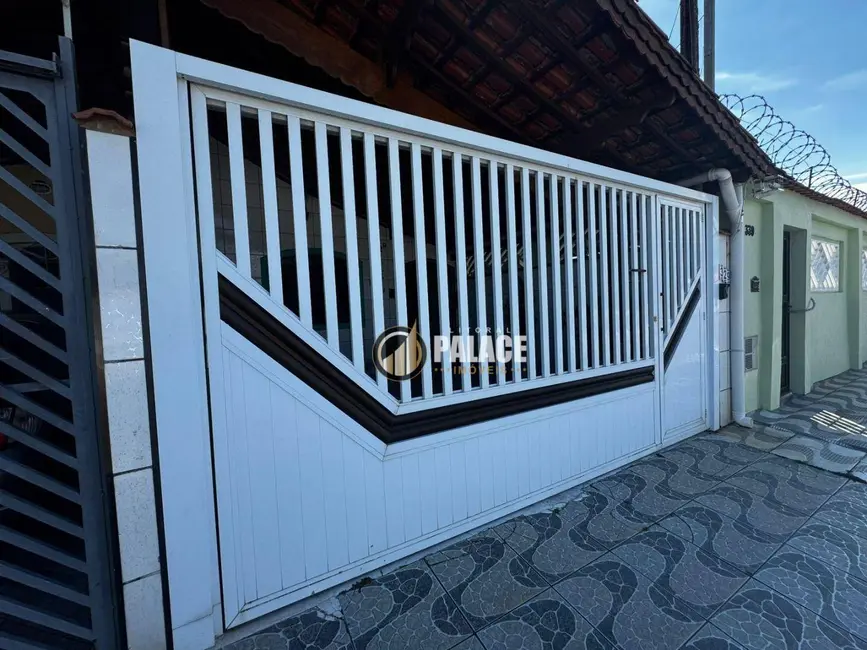 Foto 5 de Casa com 2 quartos à venda, 130m2 em Maracanã, Praia Grande - SP