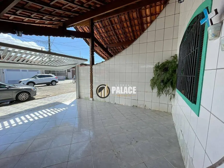 Foto 4 de Casa com 2 quartos à venda, 130m2 em Maracanã, Praia Grande - SP