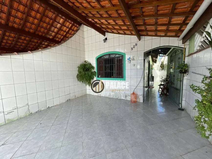 Foto 1 de Casa com 2 quartos à venda, 130m2 em Maracanã, Praia Grande - SP