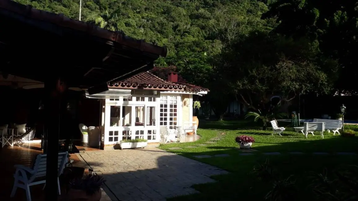 Foto 5 de Casa com 6 quartos à venda, 1080m2 em Sao Sebastiao - SP