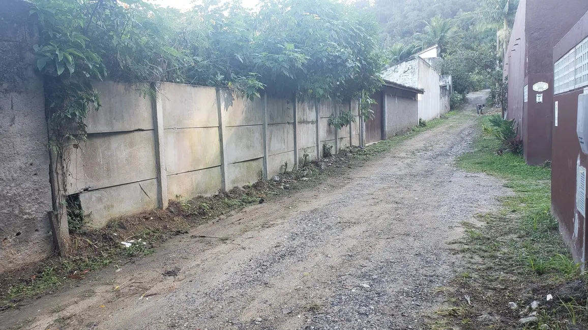 Foto 1 de Terreno / Lote à venda, 384m2 em Sao Sebastiao - SP