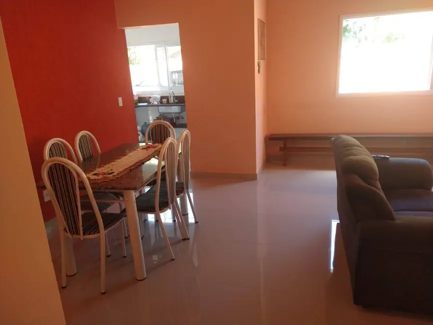 Foto 1 de Casa com 3 quartos à venda, 400m2 em Sao Sebastiao - SP