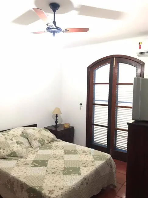 Foto 3 de Casa com 4 quartos à venda, 198m2 em Sao Sebastiao - SP