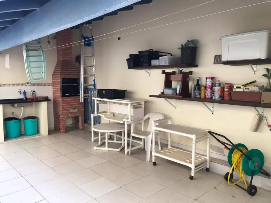 Foto 9 de Casa com 4 quartos à venda, 198m2 em Sao Sebastiao - SP