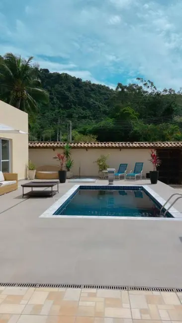 Foto 1 de Casa com 3 quartos à venda, 320m2 em Sao Sebastiao - SP