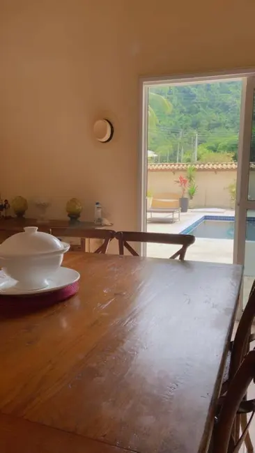 Foto 6 de Casa com 3 quartos à venda, 320m2 em Sao Sebastiao - SP