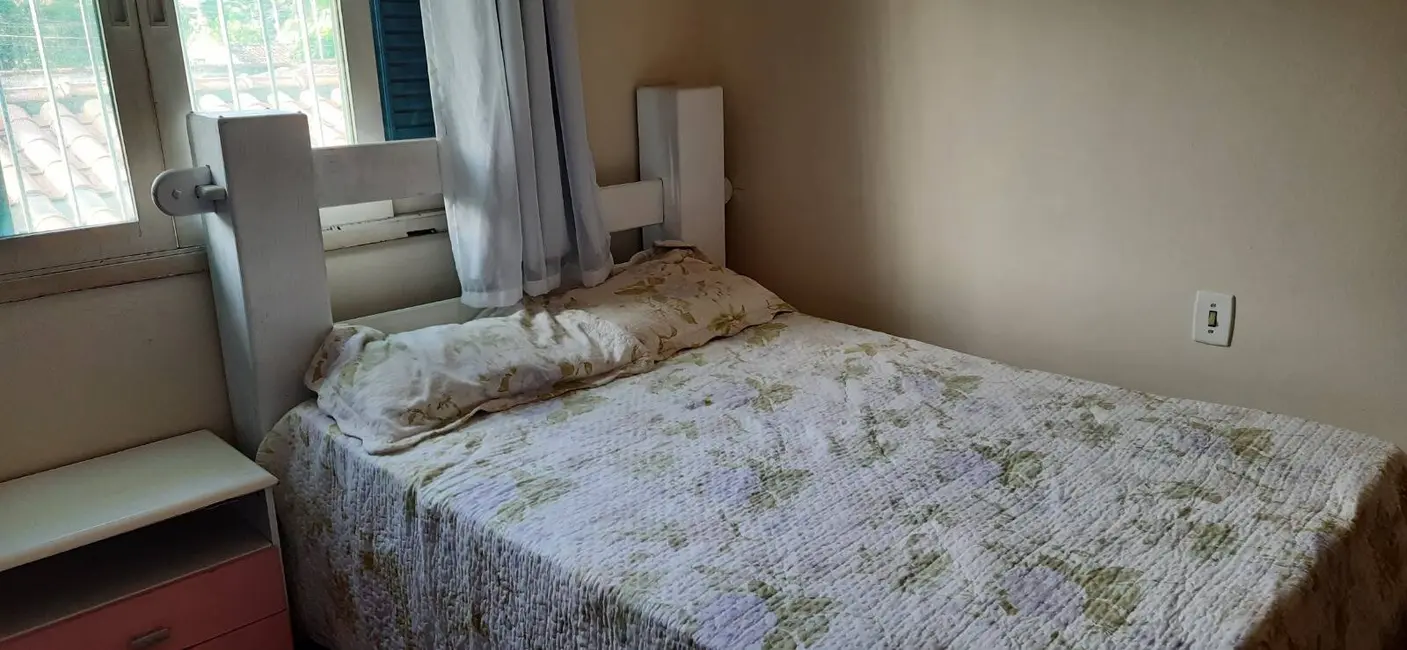 Foto 3 de Sobrado com 5 quartos à venda, 250m2 em Sao Sebastiao - SP