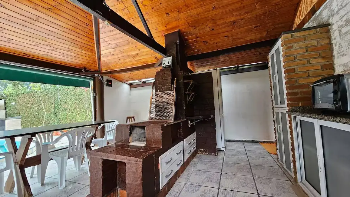 Foto 6 de Casa com 5 quartos à venda, 350m2 em Sao Sebastiao - SP