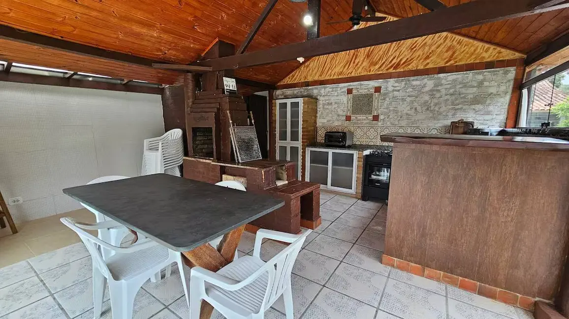 Foto 5 de Casa com 5 quartos à venda, 350m2 em Sao Sebastiao - SP