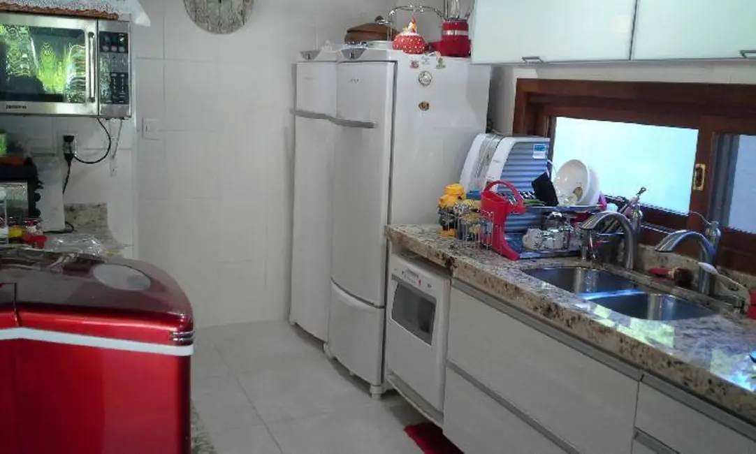 Foto 8 de Casa com 4 quartos à venda em Sao Sebastiao - SP