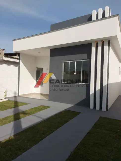 Foto 1 de Casa com 2 quartos à venda, 267m2 em Araruama - RJ