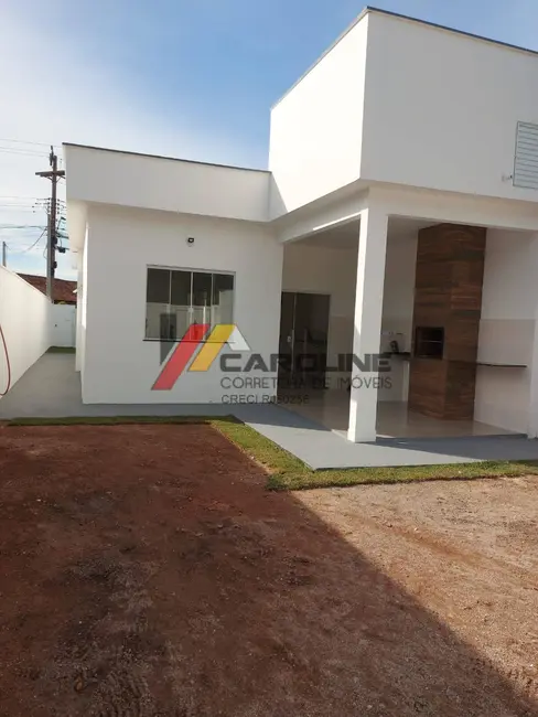 Foto 2 de Casa com 2 quartos à venda, 267m2 em Araruama - RJ