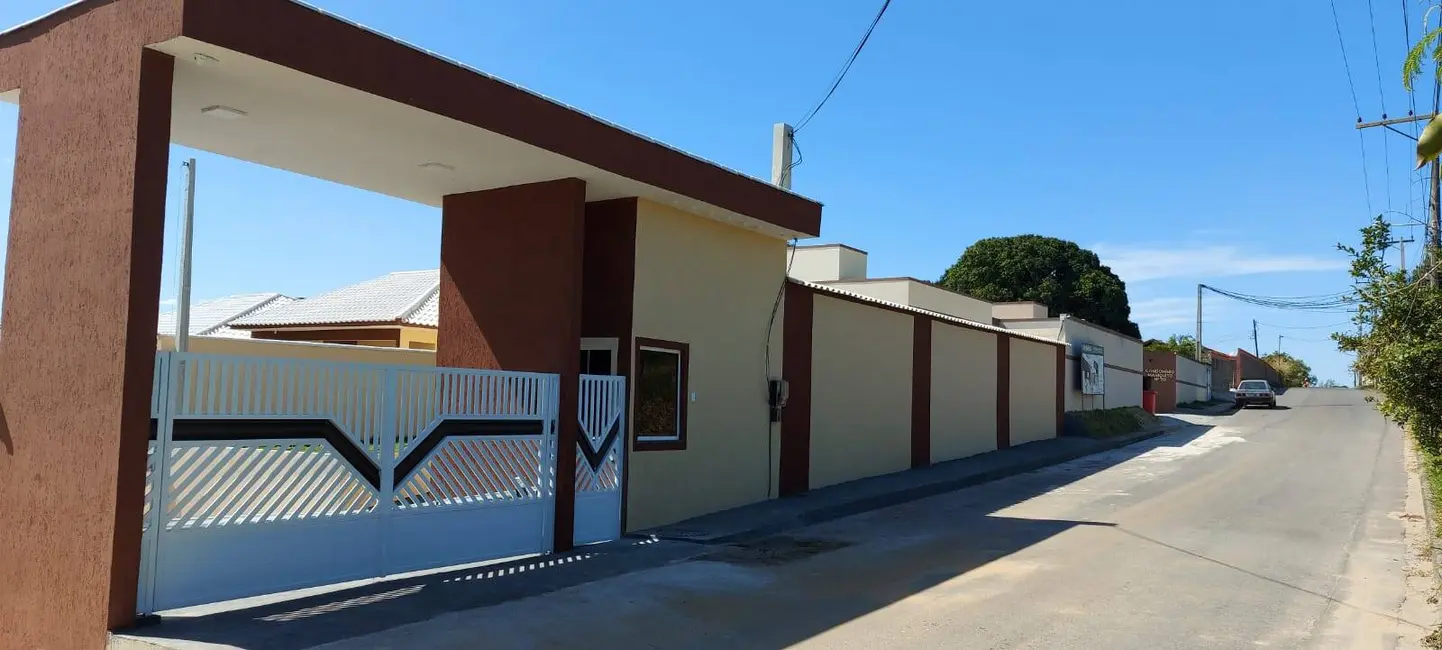 Foto 2 de Casa com 2 quartos à venda, 65m2 em Aterrado (Bacaxá), Saquarema - RJ