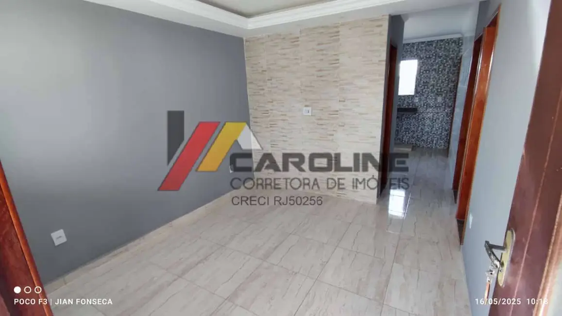 Foto 2 de Casa com 2 quartos à venda, 225m2 em Bonsucesso (Bacaxá), Saquarema - RJ