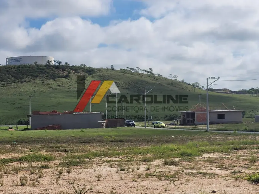 Foto 2 de Terreno / Lote à venda, 360m2 em Araruama - RJ