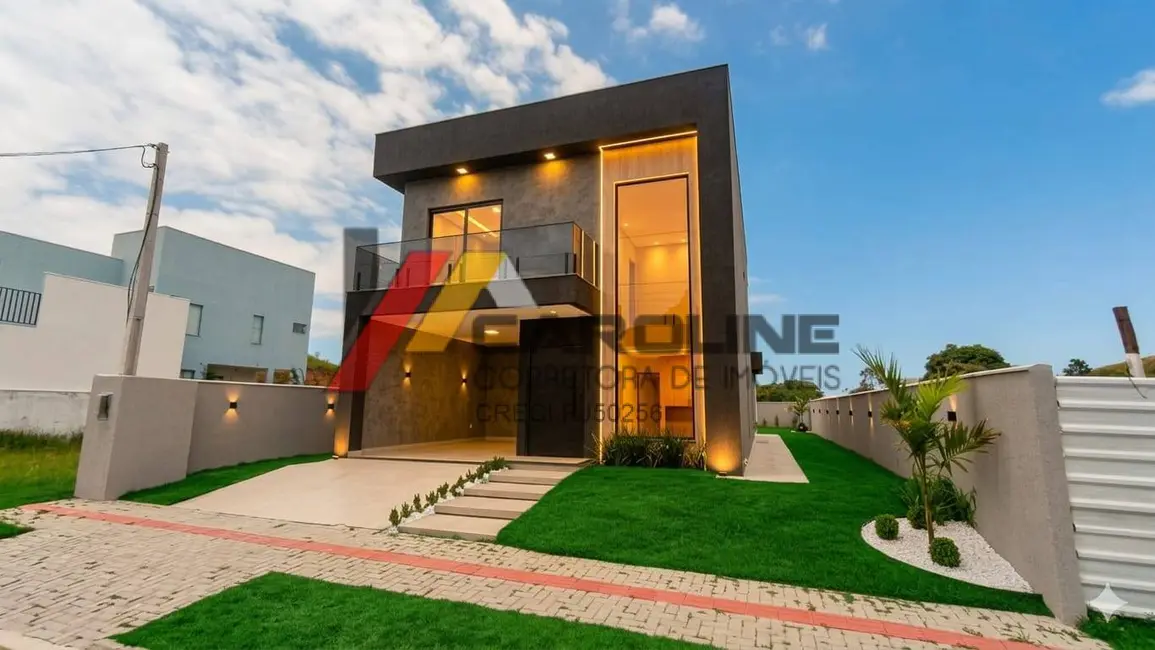 Foto 1 de Casa com 4 quartos à venda, 388m2 em Cajueiros (Itaipuaçu), Marica - RJ