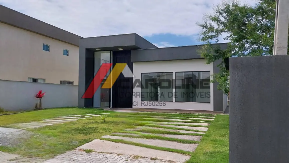 Foto 2 de Casa com 4 quartos à venda, 360m2 em Cajueiros (Itaipuaçu), Marica - RJ