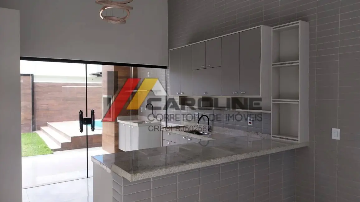 Foto 9 de Casa com 4 quartos à venda, 360m2 em Cajueiros (Itaipuaçu), Marica - RJ