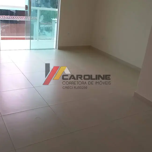 Foto 3 de Casa com 2 quartos à venda, 180m2 em Centro, Araruama - RJ
