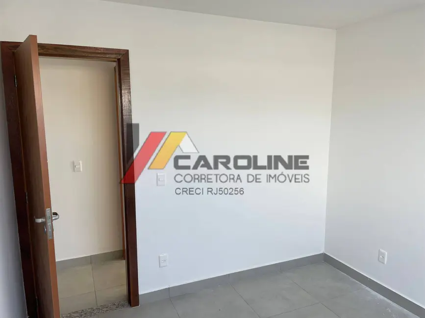 Foto 2 de Casa com 3 quartos à venda, 240m2 em Jardim Atlântico Leste (Itaipuaçu), Marica - RJ