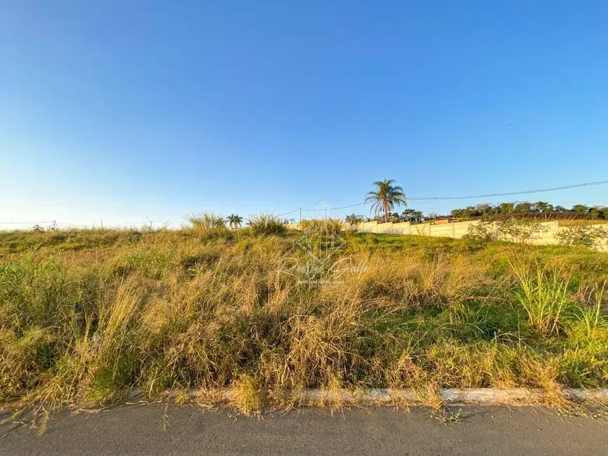Foto 1 de Terreno / Lote à venda, 360m2 em Itupeva - SP