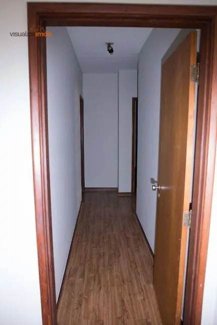 Apartamento com 3 quartos à venda, 160m2 em Centro, Londrina - PR - imagem 9 Foto 9 de Apartamento com 3 quartos à venda, 160m2 em Centro, Londrina - PR