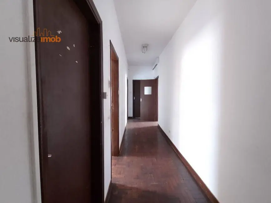 Casa à venda, 871m2 em Centro, Londrina - PR - imagem 8 Foto 8 de Casa à venda, 871m2 em Centro, Londrina - PR
