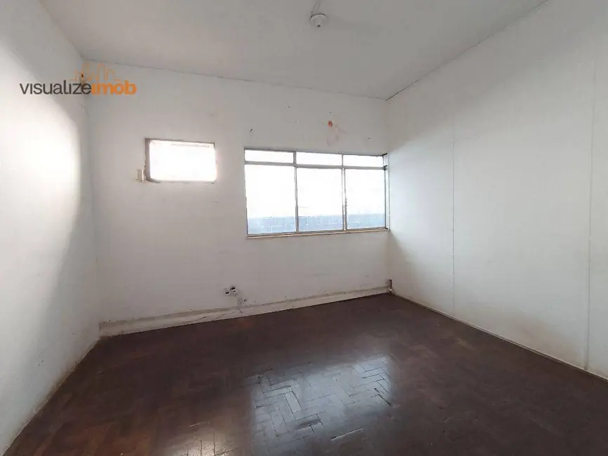 Casa à venda, 871m2 em Centro, Londrina - PR - imagem 5 Foto 5 de Casa à venda, 871m2 em Centro, Londrina - PR
