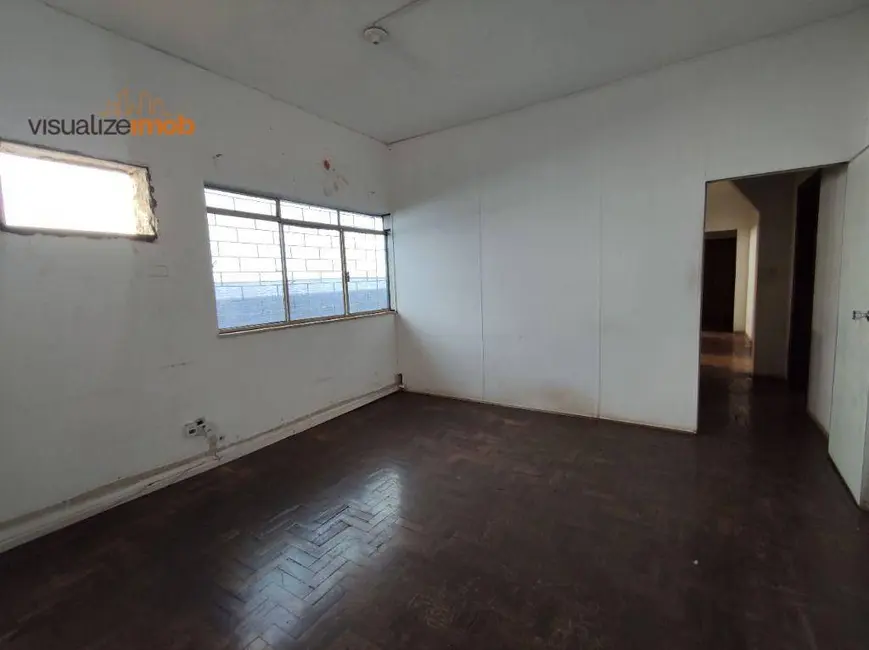 Casa à venda, 871m2 em Centro, Londrina - PR - imagem 3 Foto 3 de Casa à venda, 871m2 em Centro, Londrina - PR