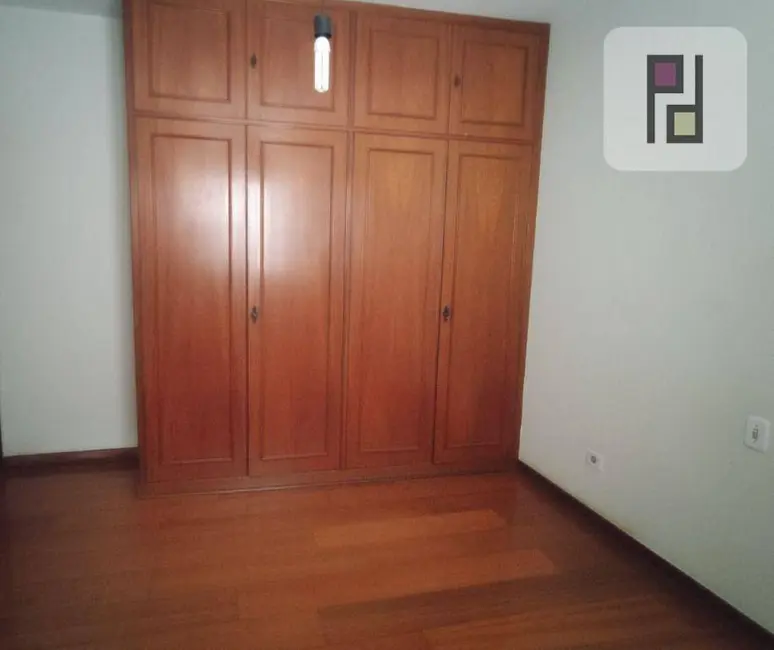 Apartamento com 3 quartos à venda, 160m2 em Centro, Londrina - PR - imagem 7 Foto 7 de Apartamento com 3 quartos à venda, 160m2 em Centro, Londrina - PR