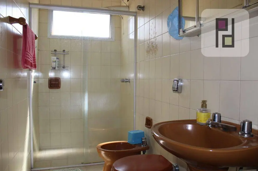 Apartamento com 3 quartos à venda, 160m2 em Centro, Londrina - PR - imagem 5 Foto 5 de Apartamento com 3 quartos à venda, 160m2 em Centro, Londrina - PR