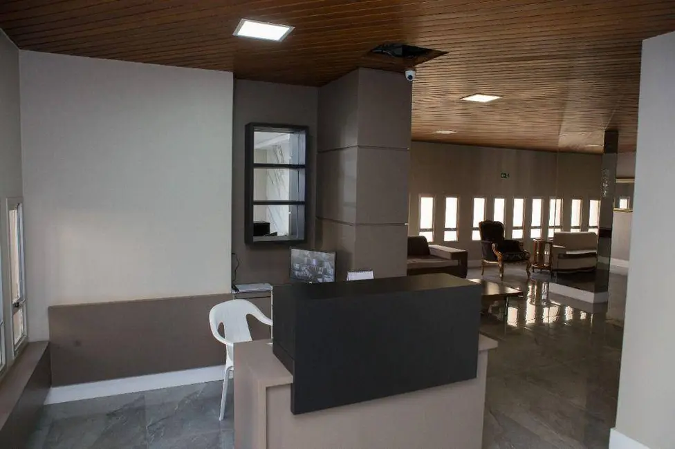 Apartamento com 3 quartos à venda, 160m2 em Centro, Londrina - PR - imagem 5 Foto 5 de Apartamento com 3 quartos à venda, 160m2 em Centro, Londrina - PR