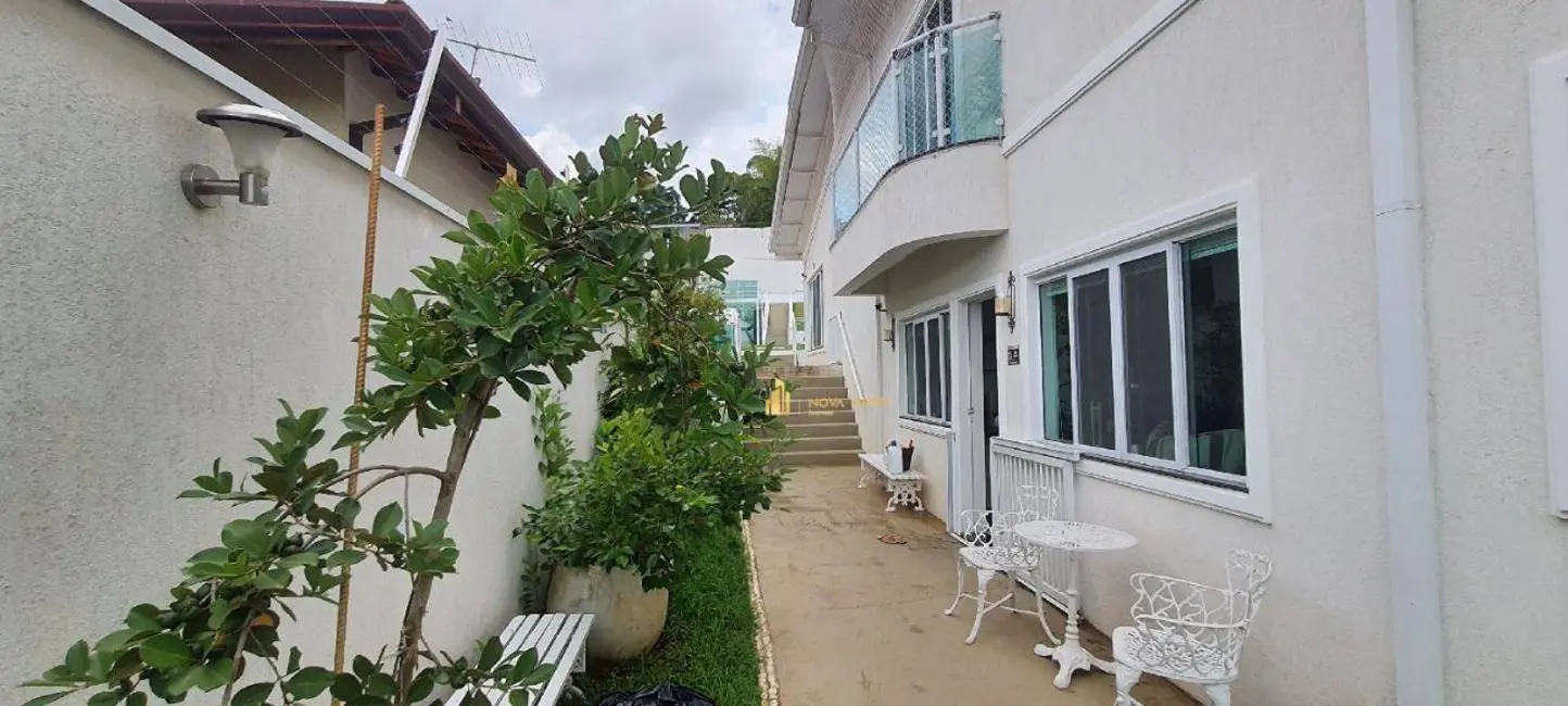 Foto 3 de Sobrado com 4 quartos à venda, 980m2 em Parque Dom Henrique, Cotia - SP