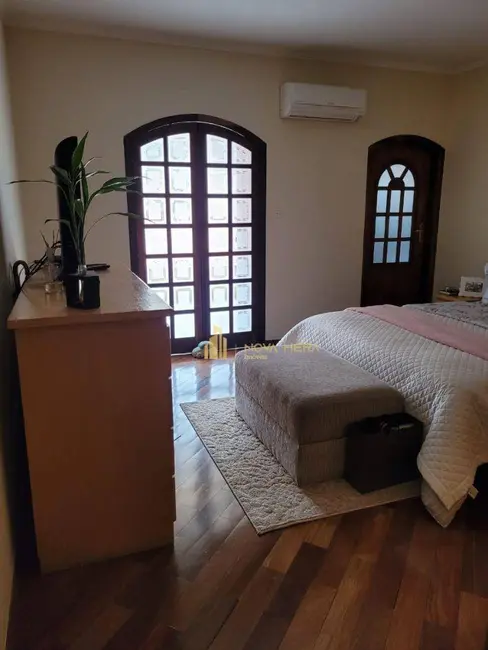 Sobrado com 5 quartos à venda, 163m2 em Jaguaribe, Osasco - SP - imagem 9 Foto 9 de Sobrado com 5 quartos à venda, 163m2 em Jaguaribe, Osasco - SP