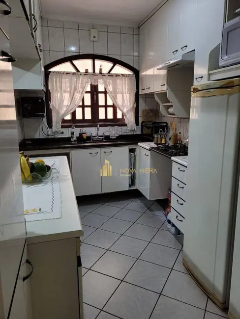 Sobrado com 5 quartos à venda, 163m2 em Jaguaribe, Osasco - SP - imagem 4 Foto 4 de Sobrado com 5 quartos à venda, 163m2 em Jaguaribe, Osasco - SP