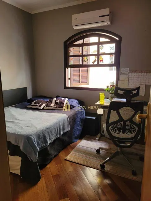 Sobrado com 5 quartos à venda, 163m2 em Jaguaribe, Osasco - SP - imagem 7 Foto 7 de Sobrado com 5 quartos à venda, 163m2 em Jaguaribe, Osasco - SP